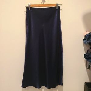 Babaton, silk navy blue, size 4 midi skirt